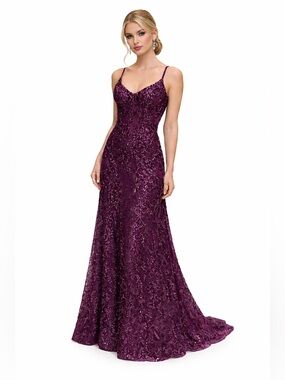 Plum Sequin Gown Size 6 Lace-Up Corset Back Adjustable Straps Formal Wedding Gst